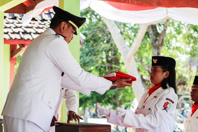 UPACARA HUT RI KE 74 KEC.TAMBAKREJO