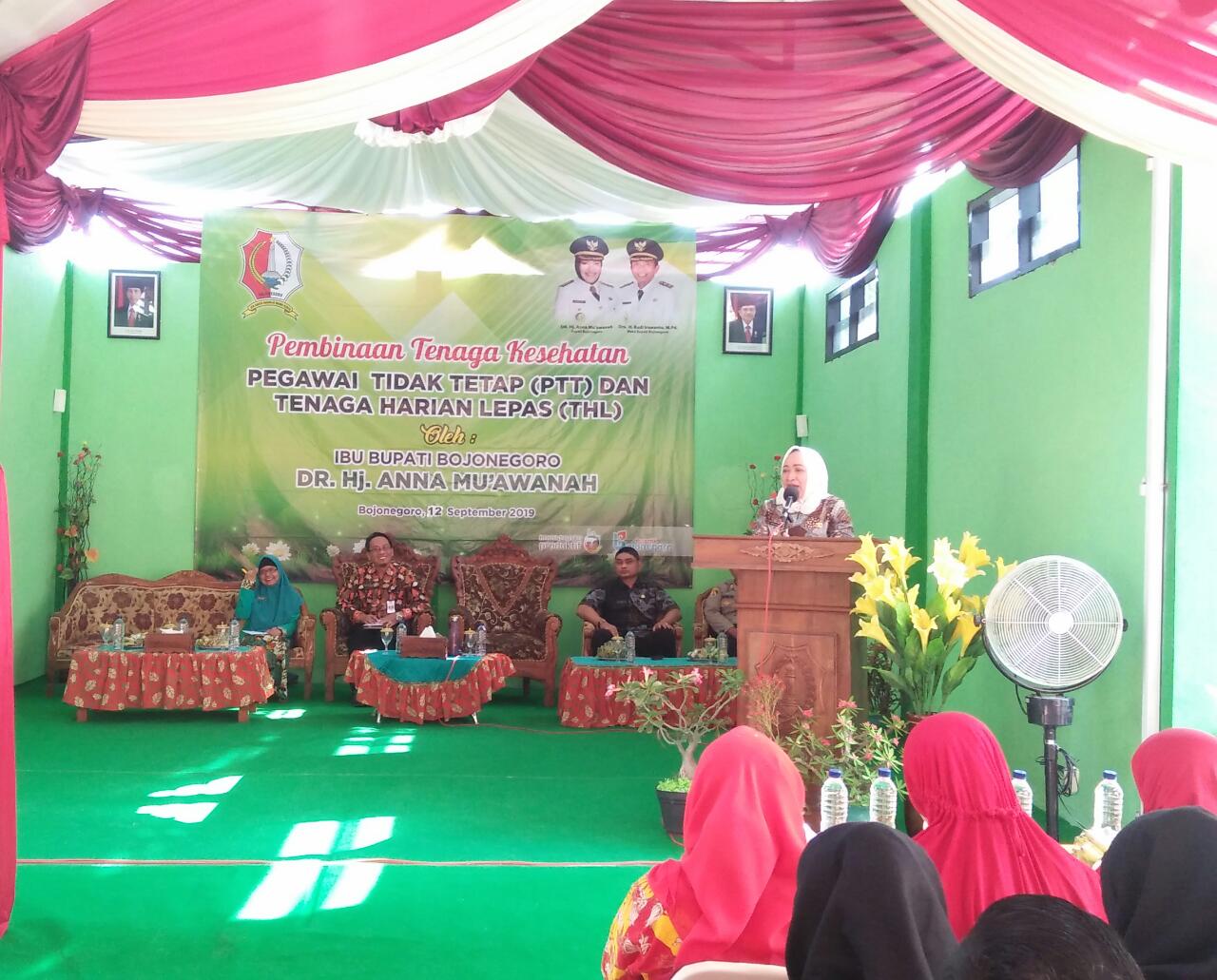 Pembinaan Tenaga Kesehatan (PTT dan THL) Oleh Bupati Bojonegoro