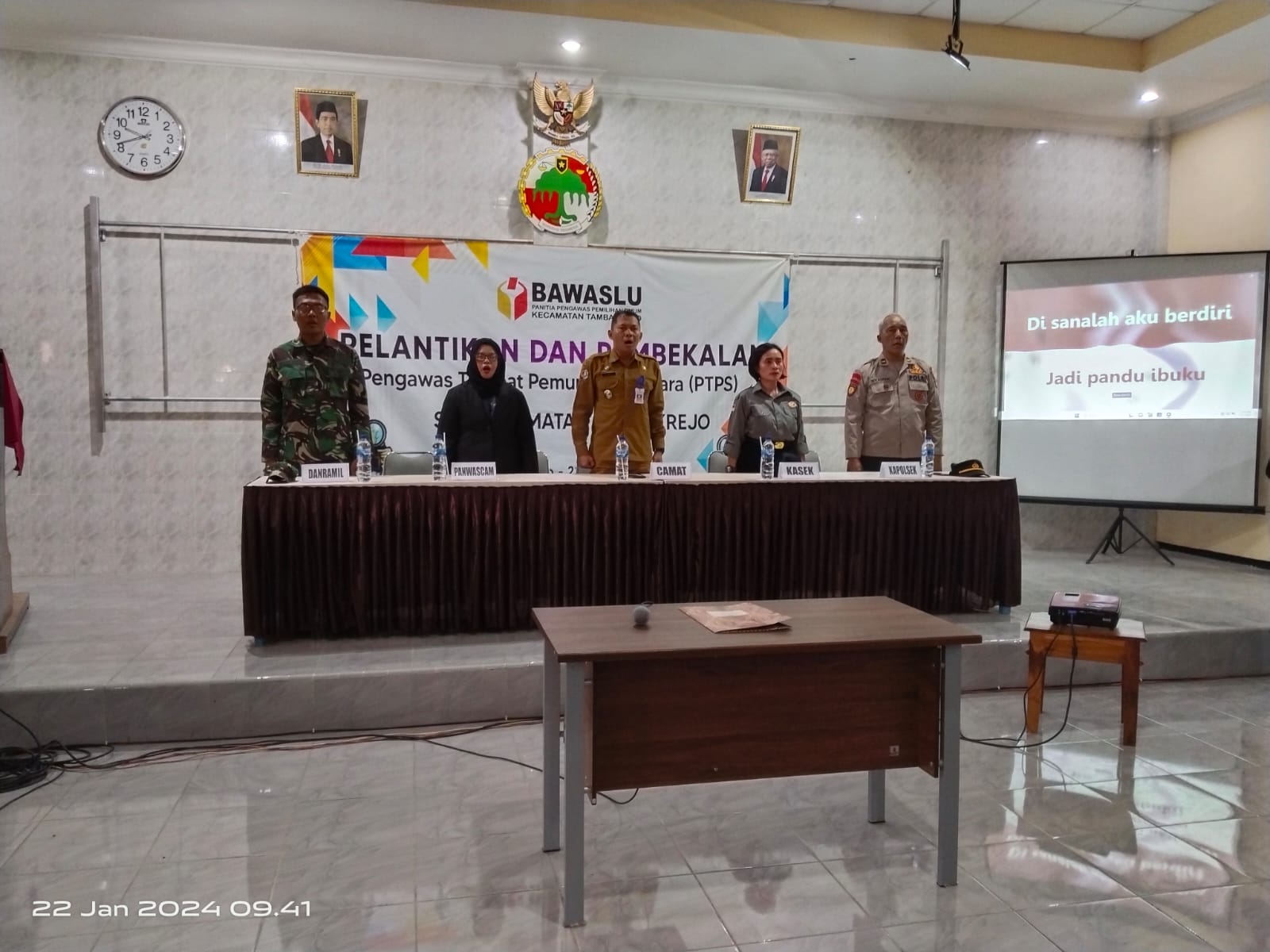 Pelantikan  dan pembekalan Pengawas TPS se Kecamatan Tambakrejo