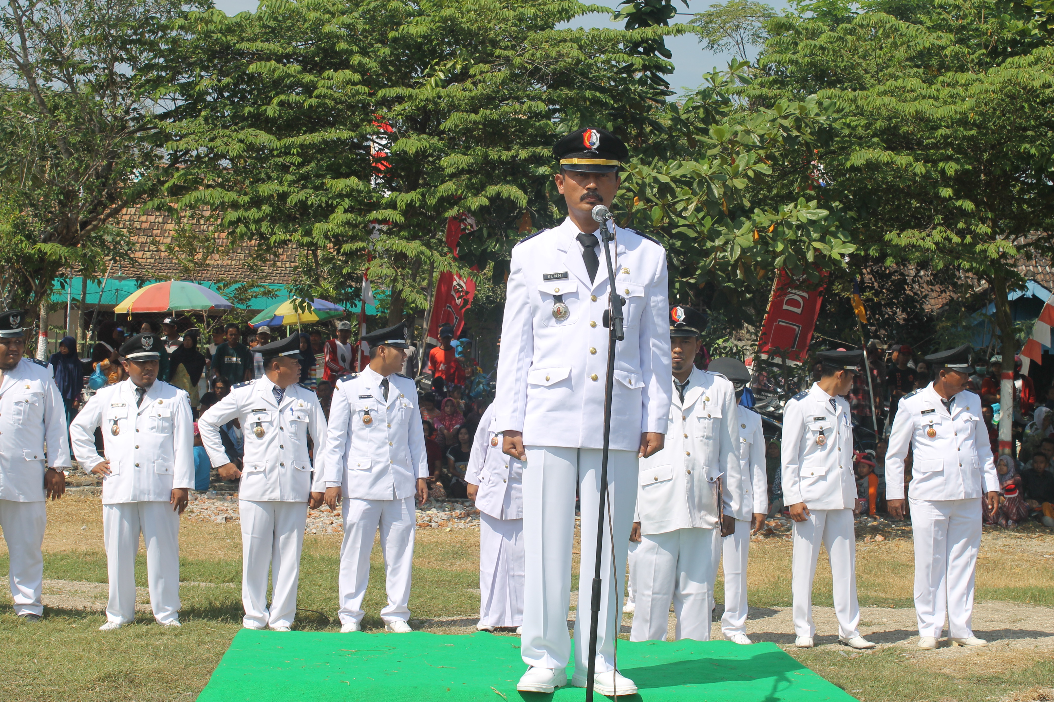 PENGIBARAN BENDERA MERAH PUTIH, HUT RI 72 TH 2017
