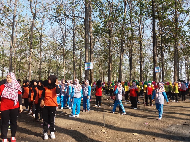 KEGIATAN SENAM REKREASI II JAWA TIMUR DAN PERWOSI
